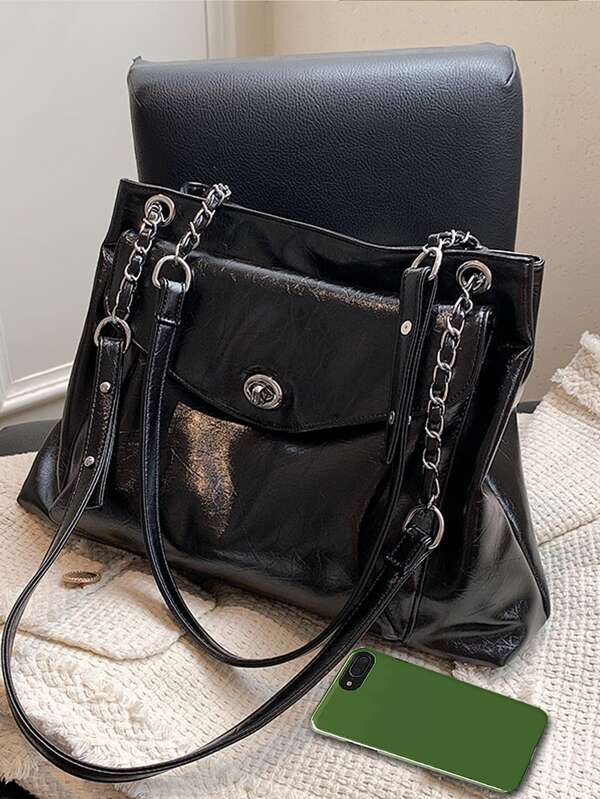 クラシックチェーンレザートート – 永遠の輝きを纏う遺産